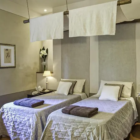 Gorgeous In With Private Swimming Pool, Be Inside Or Outside تيرانووفا براتشولي